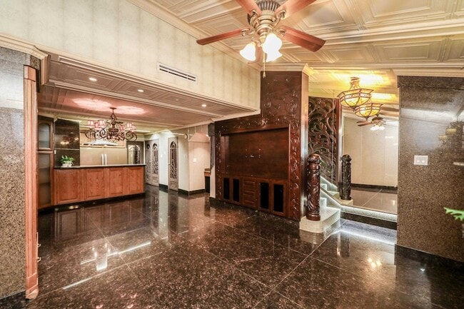 Building Photo - 5500 McPherson Rd