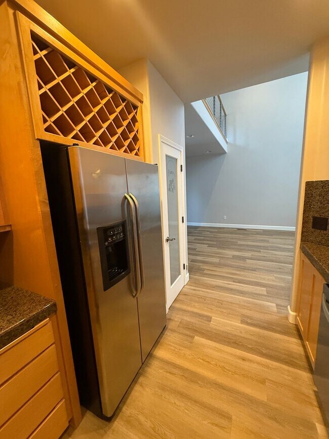 Building Photo - 3170 Juniper Ridge Dr