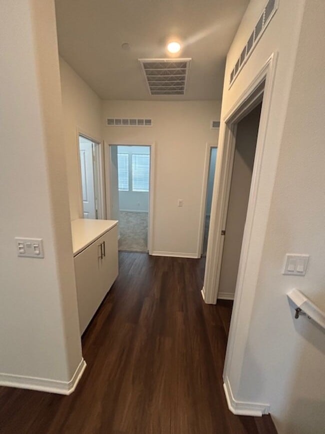 Building Photo - ***Move-In Special***Ready Now! Beautiful Wildomar Condo  3 Bed / 3 Bath