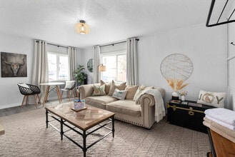 Building Photo - 120 4th Ave N