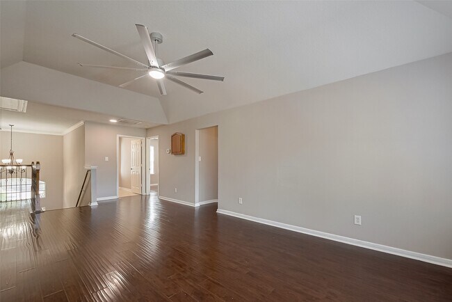 Building Photo - 1523 Brook Grove Dr