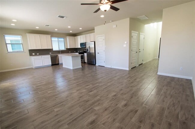 Building Photo - 17004 Alturas Ave