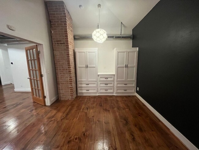 Building Photo - 217 Nw 22. 3 bed. 2 bath, 1 car garage w/ ...