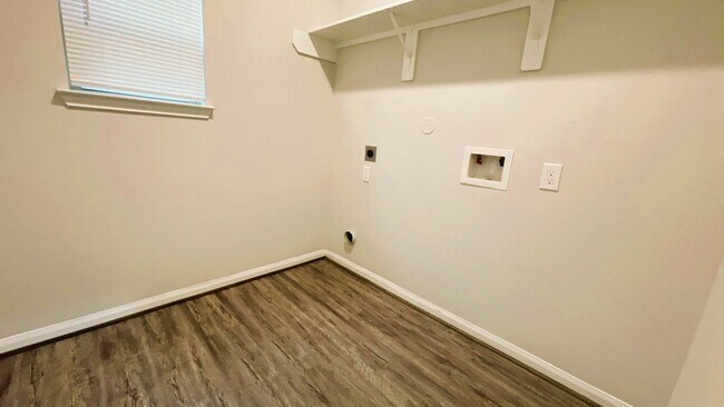 Building Photo - 4209 Mallow St