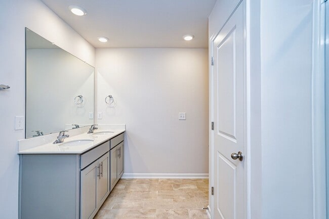 Building Photo - 438 Sea Grit Ct