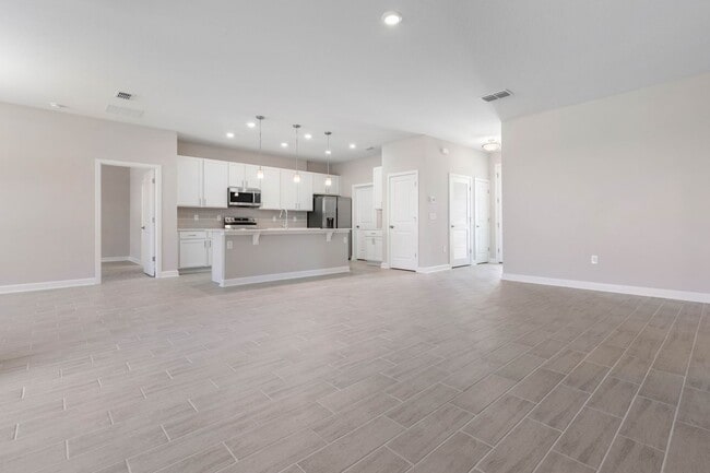 Building Photo - Stylish New 3-Bedroom Home for Rent in Nor...