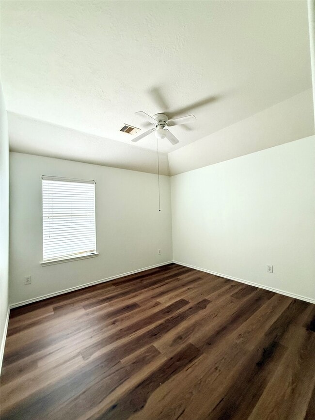 Building Photo - 24623 Colonial Maple Dr