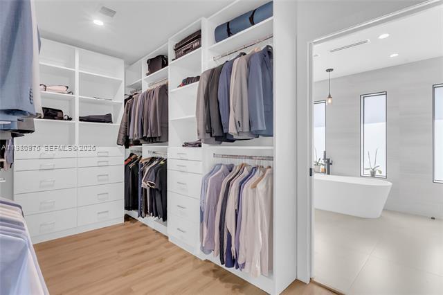 Building Photo - 2029 SW 62nd Ave