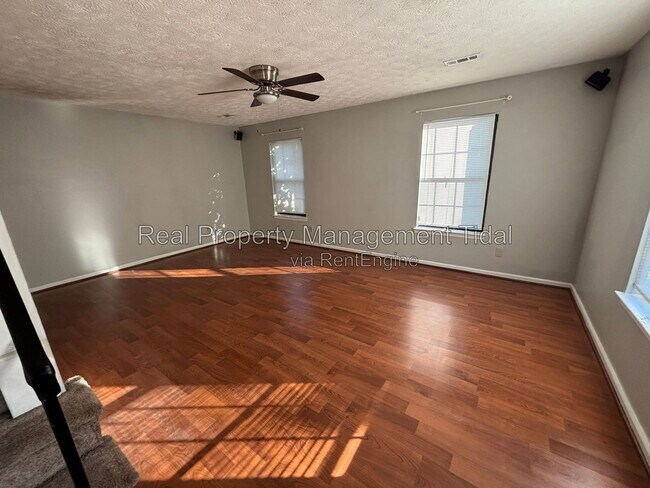 Building Photo - 361 Circuit Ln