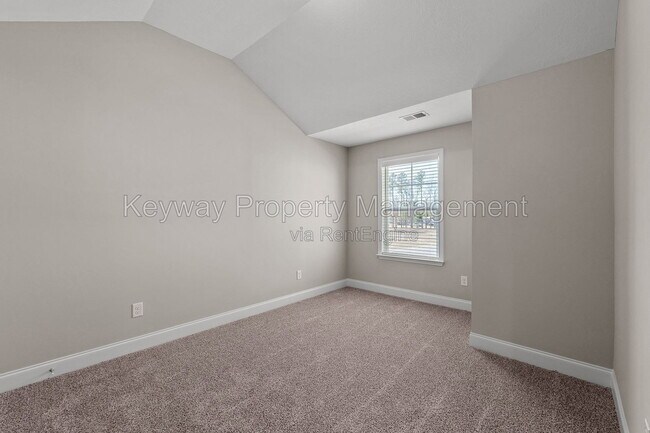 Building Photo - 2080 Denmark Ave SE