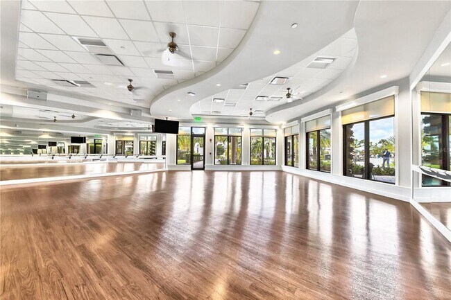 Building Photo - 16804 Vardon Ter
