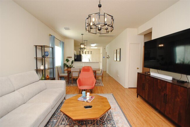 Building Photo - 6363 Provident Green Dr