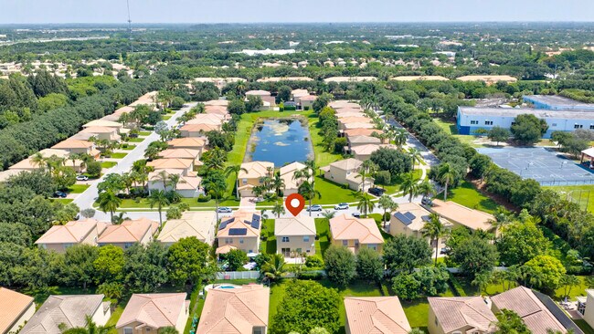 Building Photo - 7630 Topiary Ave