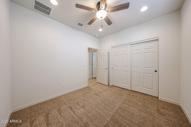 Building Photo - 16701 W Whispering Wind Dr