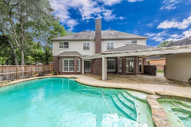 Building Photo - 4602 Gladesdale Park Ln