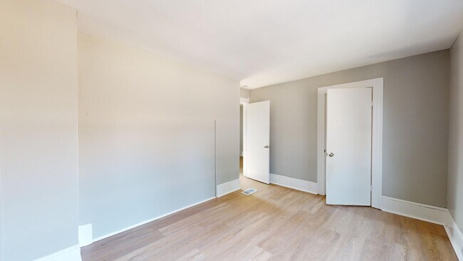 Building Photo - 1371 W 85th St