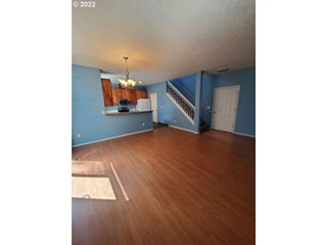 Building Photo - 3 Bedroom Fairview Home, Close to Blue Lak...