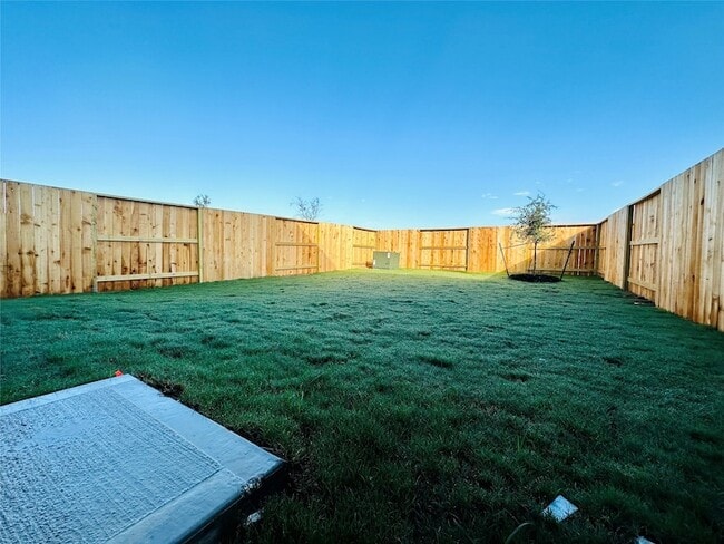 Building Photo - 4143 Champlain Wy