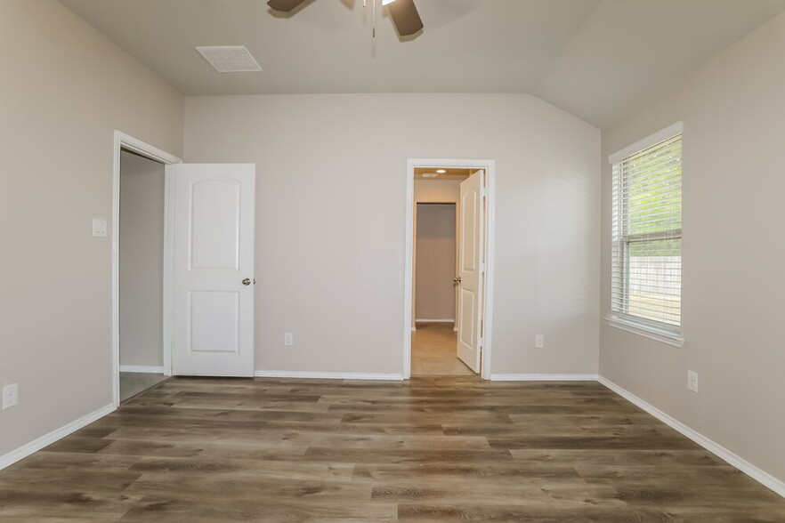 Building Photo - 23906 Paper Birch Ct