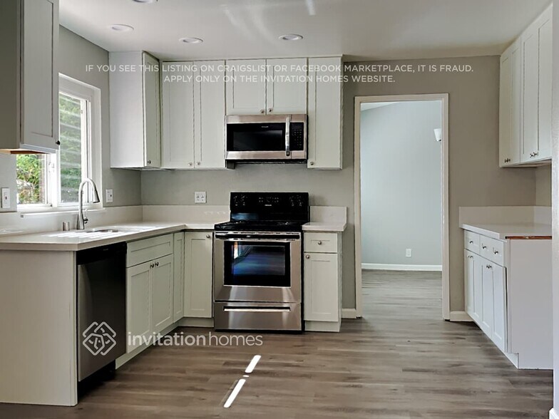 Building Photo - 809 Blackspur Dr