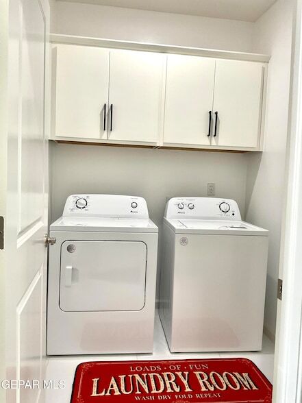 Building Photo - 8919 Eclipse St