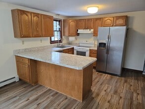 Building Photo - 64 Pershing St