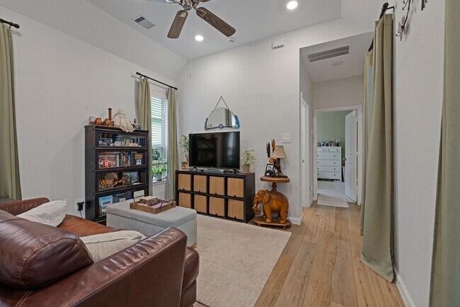 Building Photo - 18323 Tiger Flowers Dr