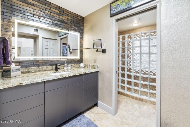 Building Photo - 8782 E Mustang Trail