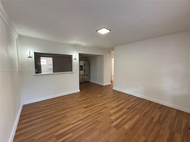 Building Photo - 6301 Moseley St