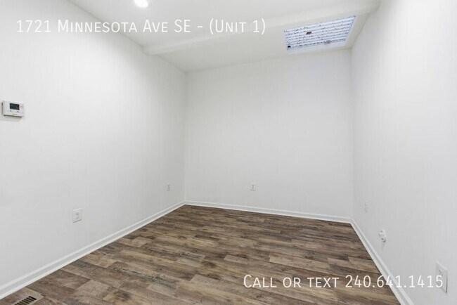 Building Photo - 1721 Minnesota Ave SE