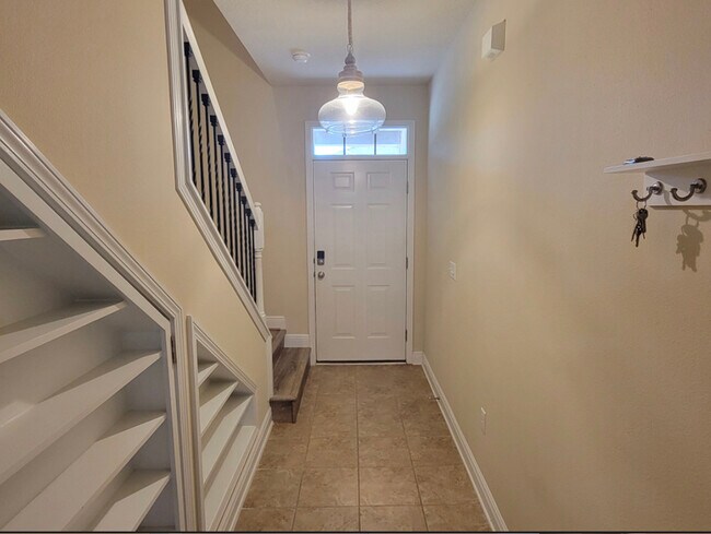 Building Photo - 8860 Brown Pelican Cir