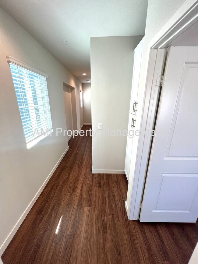 Building Photo - Brand New Two Bedroom Townhomes!! $1000 off 1st Month's Rent!!