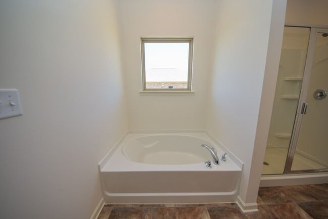 Building Photo - DR Horton built home in 2021; 3 bed, 2 bath home in Atoka.