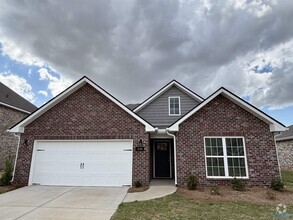Building Photo - 226 Irish Hl Dr