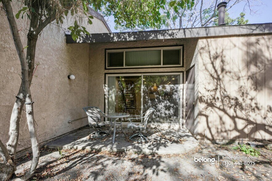 Building Photo - 7890 E Spring St