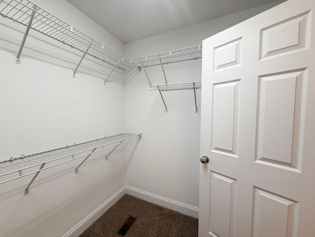 Building Photo - 3-Bedroom Home with Garage in The Reserve