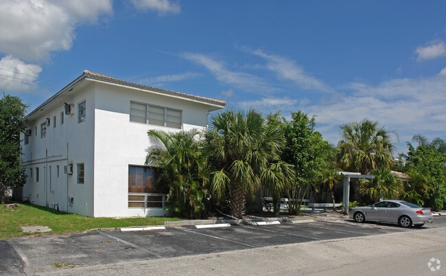 Side View - Middle River Apartments