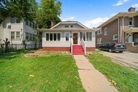 Building Photo - 326 Hull Ct