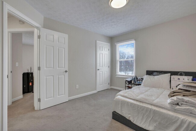 Building Photo - 5920 Triplett Square