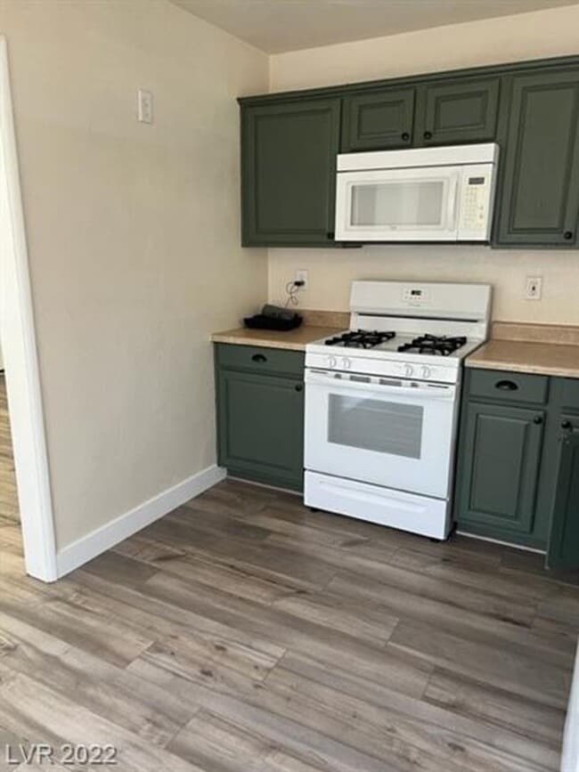 Building Photo - Charming 3-Bedroom Henderson Home with RV Parking!!