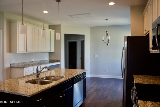 Building Photo - 368 Wheatfield Way