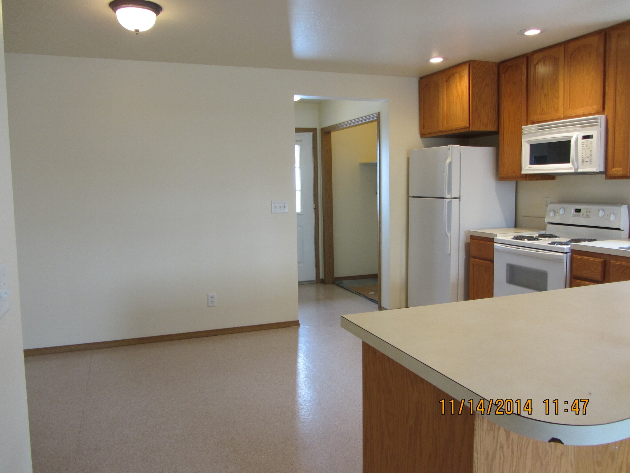 Building Photo - 2030 Strand Ave