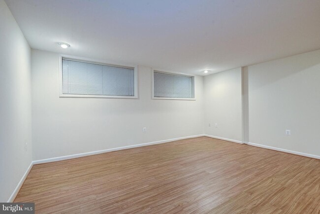 Building Photo - 1502 Farsta Ct