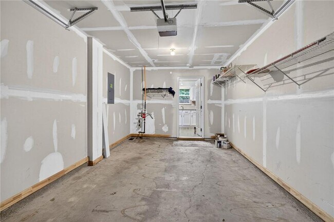 Building Photo - 275 Cottonwood Creek Cir