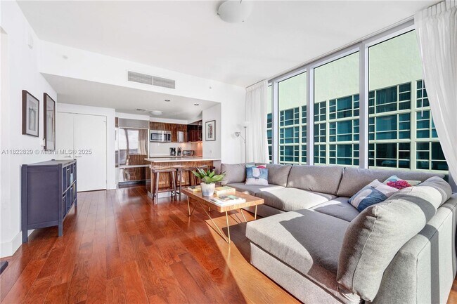 Building Photo - 6899 Collins Ave