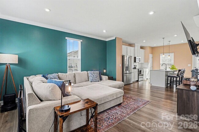 Building Photo - 1546 Aspire St