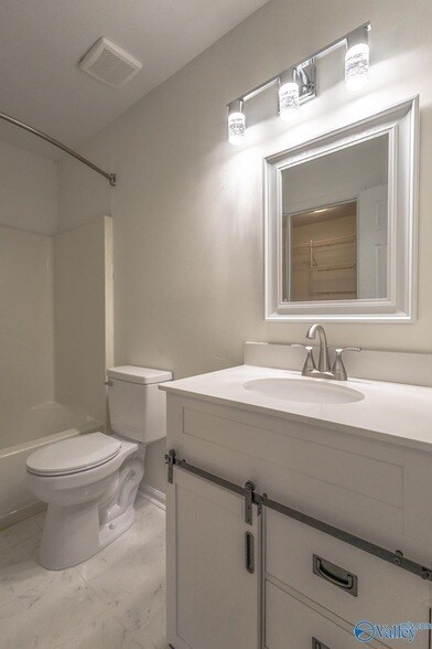 Building Photo - 111 Cepha Dr