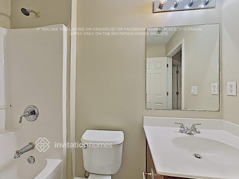 Building Photo - 704 Nightwind Way