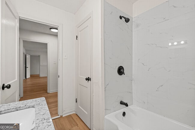 Building Photo - 72 Artillery Dr