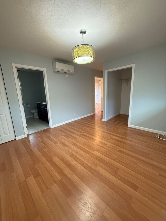 Building Photo - Beautiful Kaneohe home for rent 3/2/1